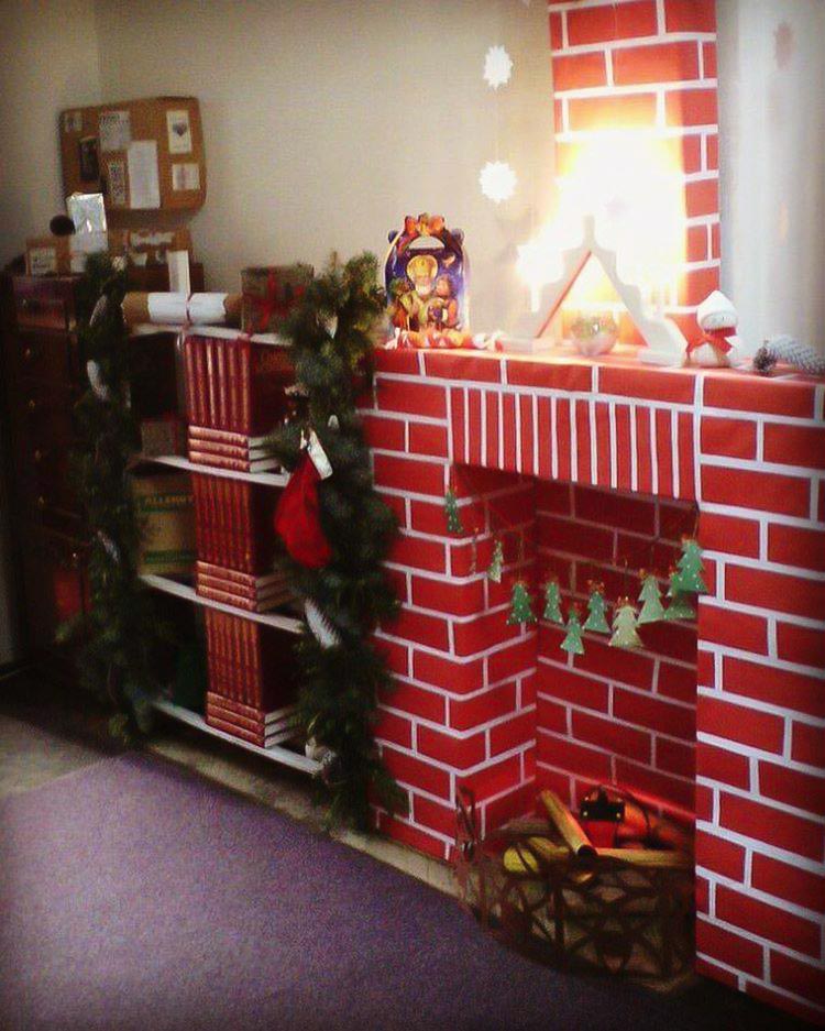 Майстер-клас з декупажу різдвяної свічки та інші новорічні дива в бібліотеці